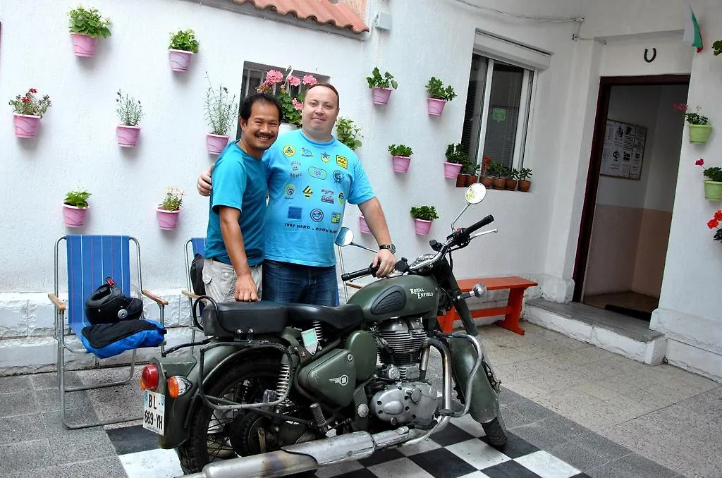 10 Coins Hostel & Tours صوفيا